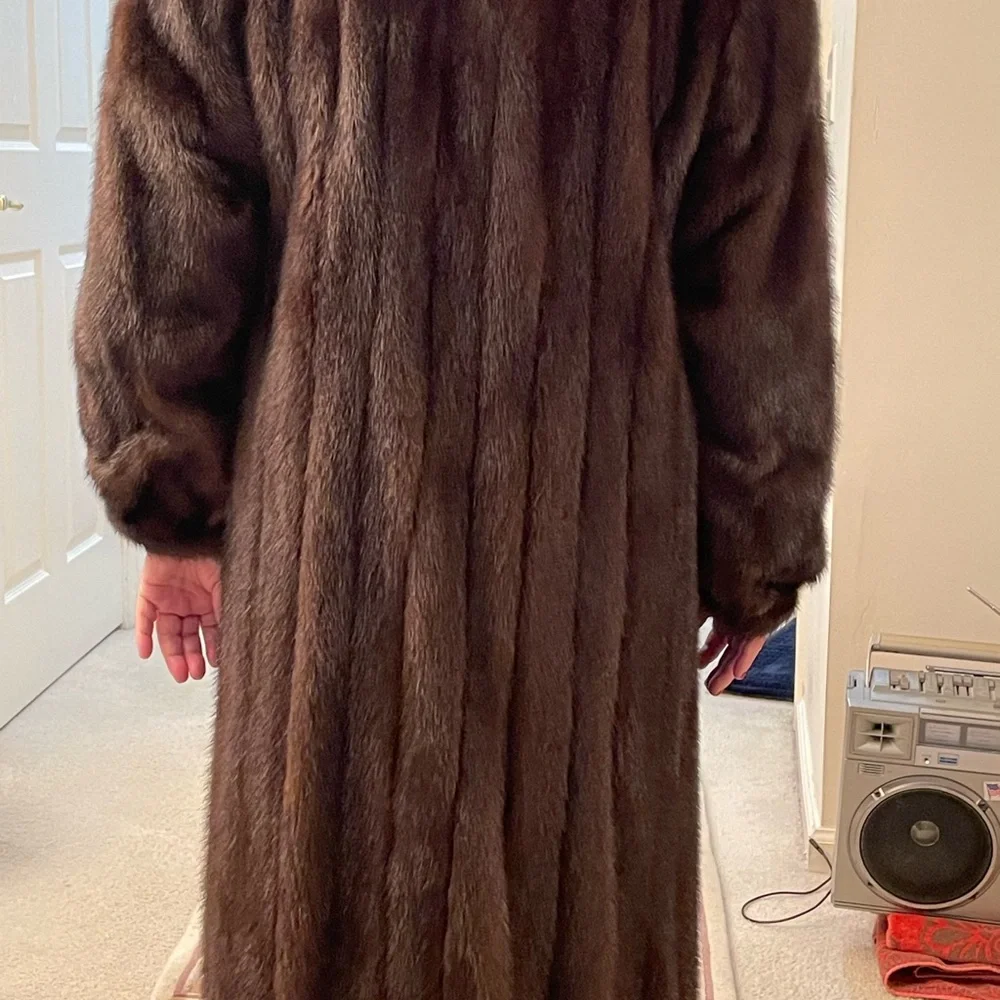 Mink coat - Picture 5 of 14